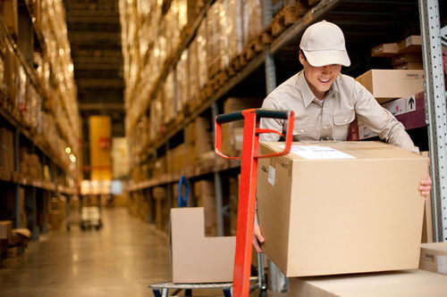 自助倉(cāng)儲(chǔ)選擇指南 北京市場(chǎng)行情解析與蘇州軟件開(kāi)發(fā)行業(yè)應(yīng)用